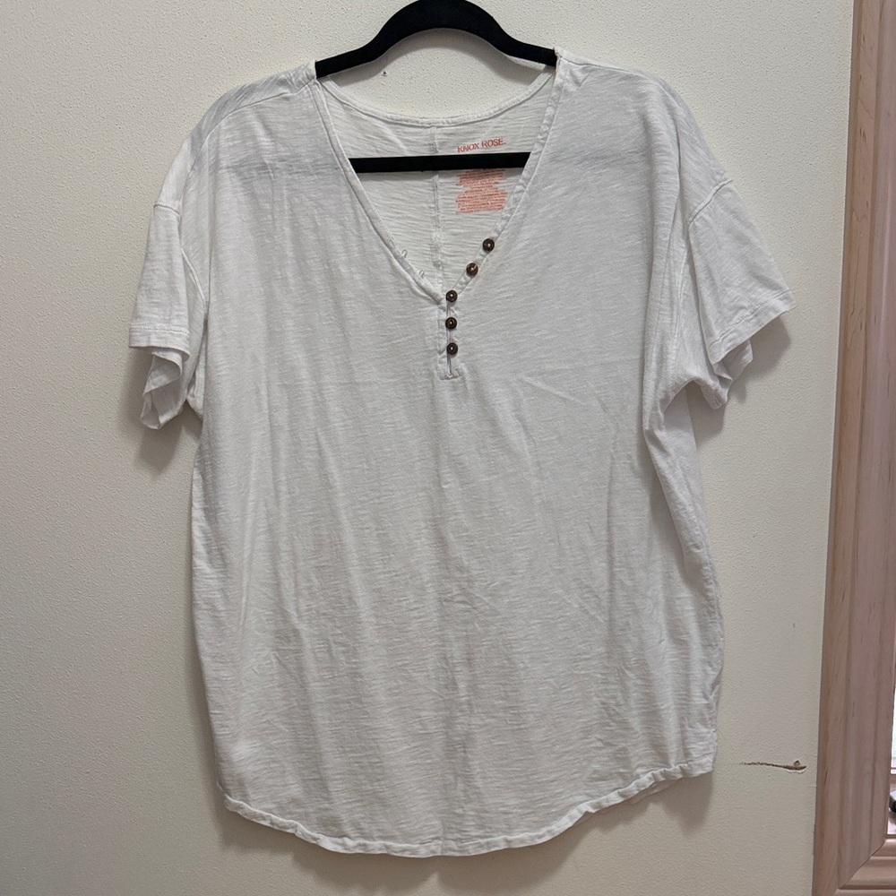 Knox Rose White V-Neck Buttoned Tee